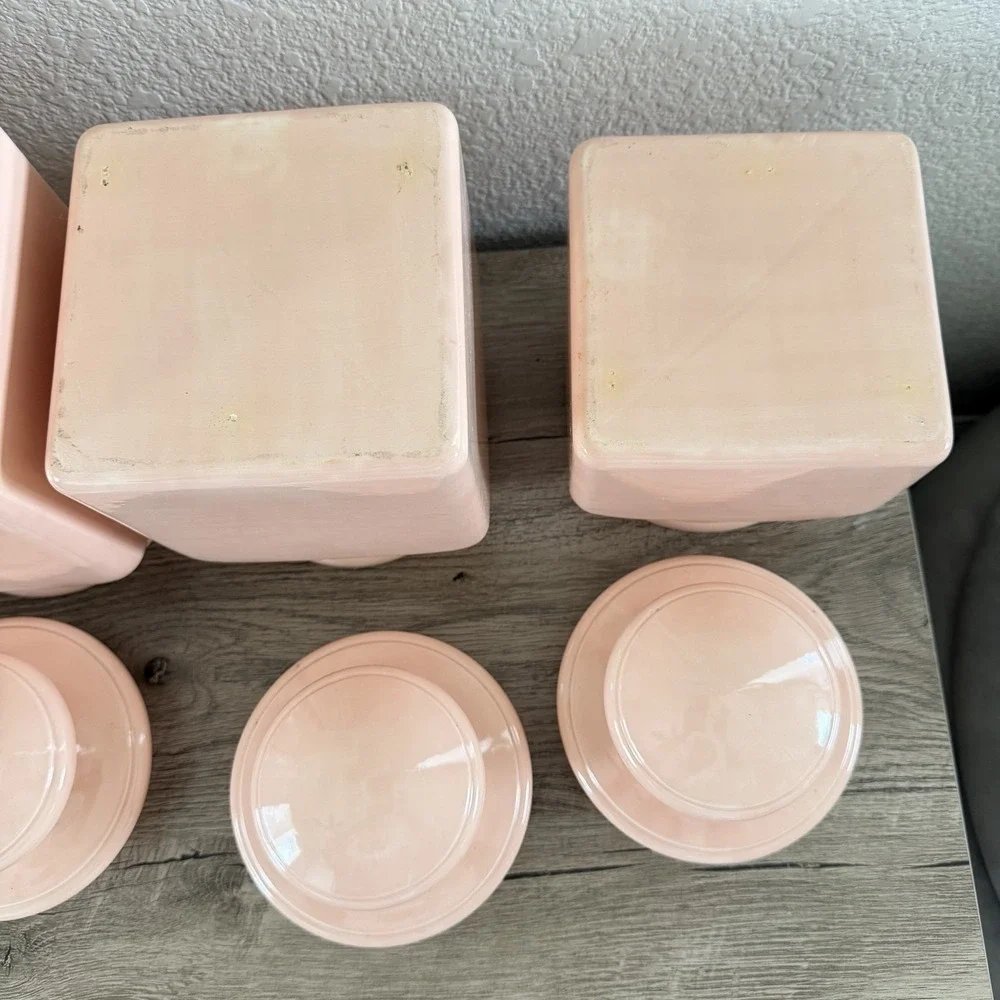Set Of 4 Vintage MCM Salmon Pink Ceramic Glazed Canisters With Lids 80's? 90's?